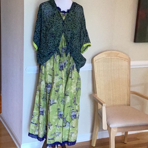 Free People lime green and navy wildlife print low back dress lined w/navy trim - Picture 10 of 15